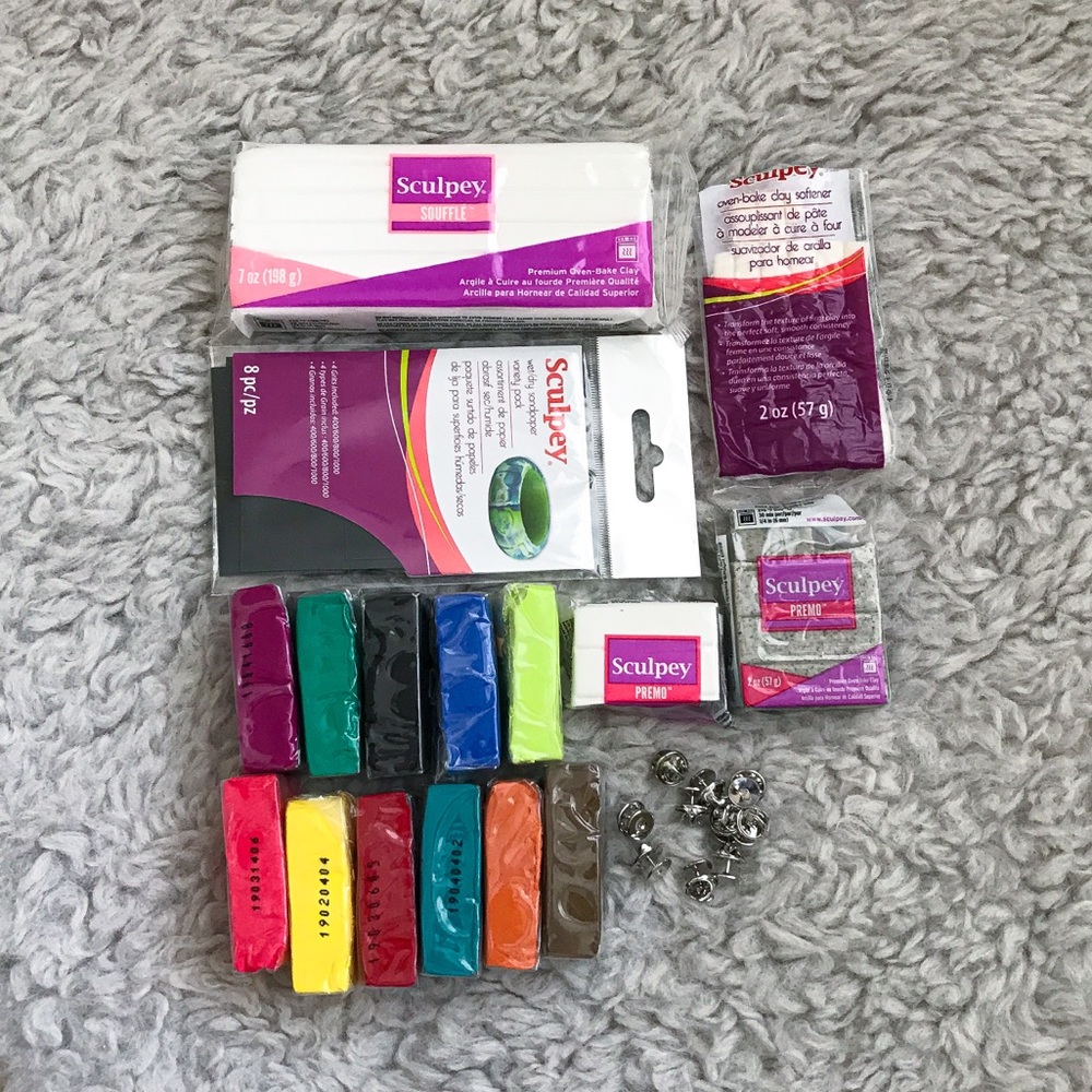 LIKE NEW 16+ Piece Polymer Clay Set w/ Accessories